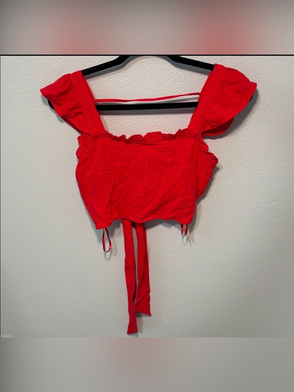 MONTEAU red flutter sleeve  crop top with tie back small